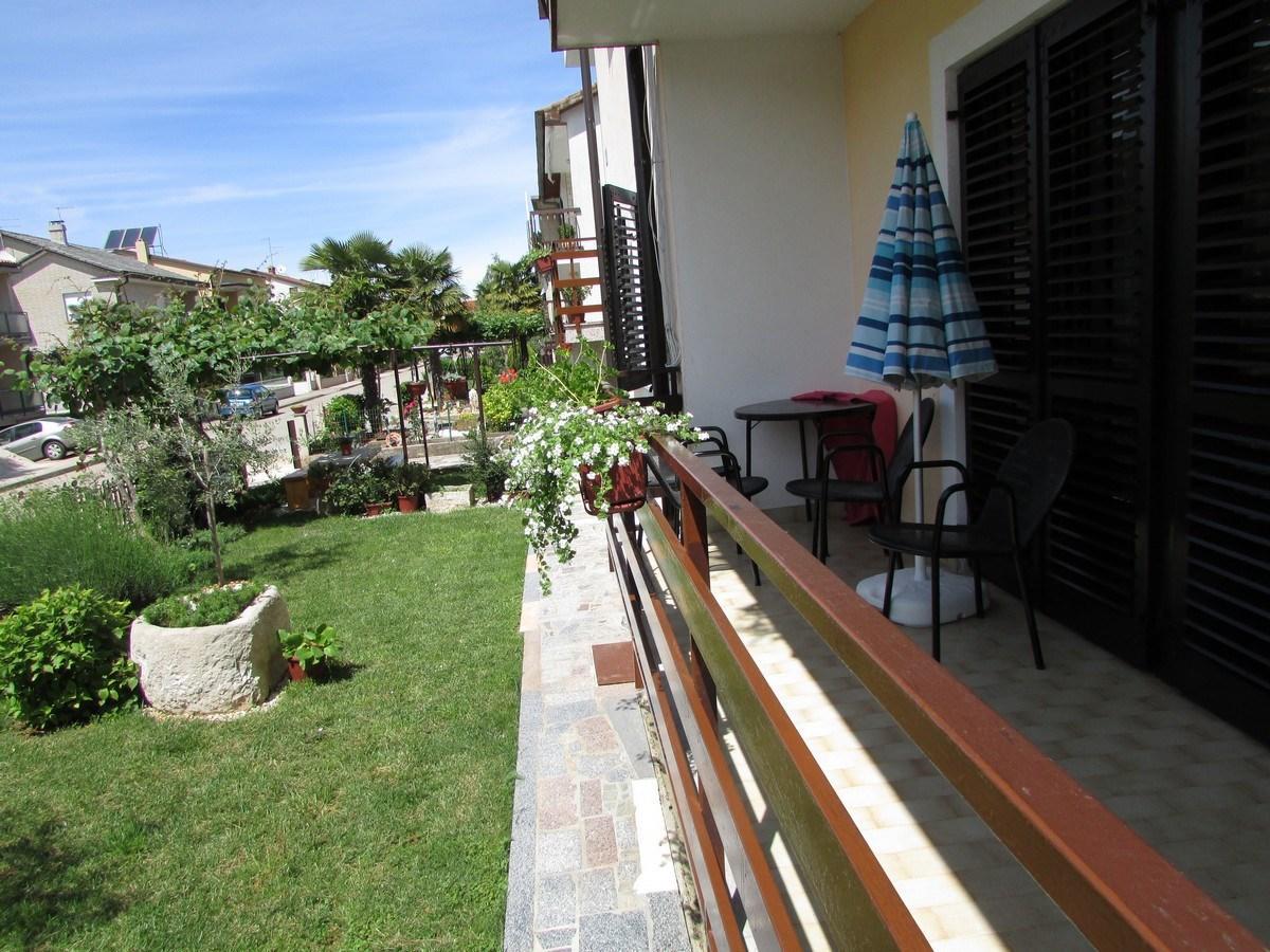 Mirela House With Apartment Umago Exterior foto